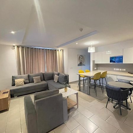 Luxury Labone Edge 2-Bedroom Apartment In Accra - Fivehills Homes Екстер'єр фото