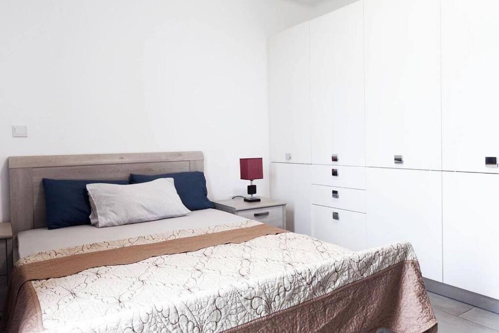 Luxury Labone Edge 2-Bedroom Apartment In Accra - Fivehills Homes Екстер'єр фото