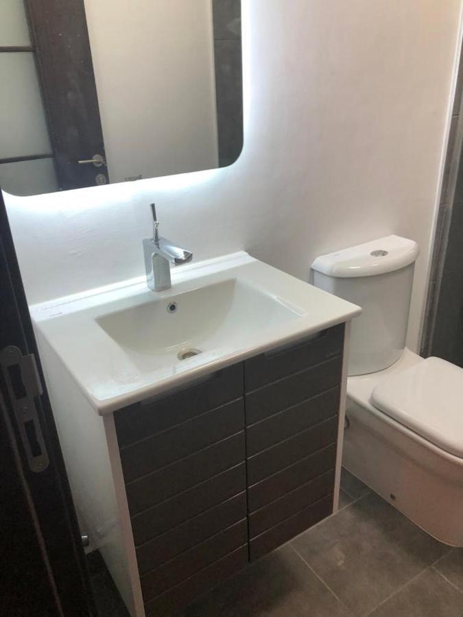 Luxury Labone Edge 2-Bedroom Apartment In Accra - Fivehills Homes Екстер'єр фото